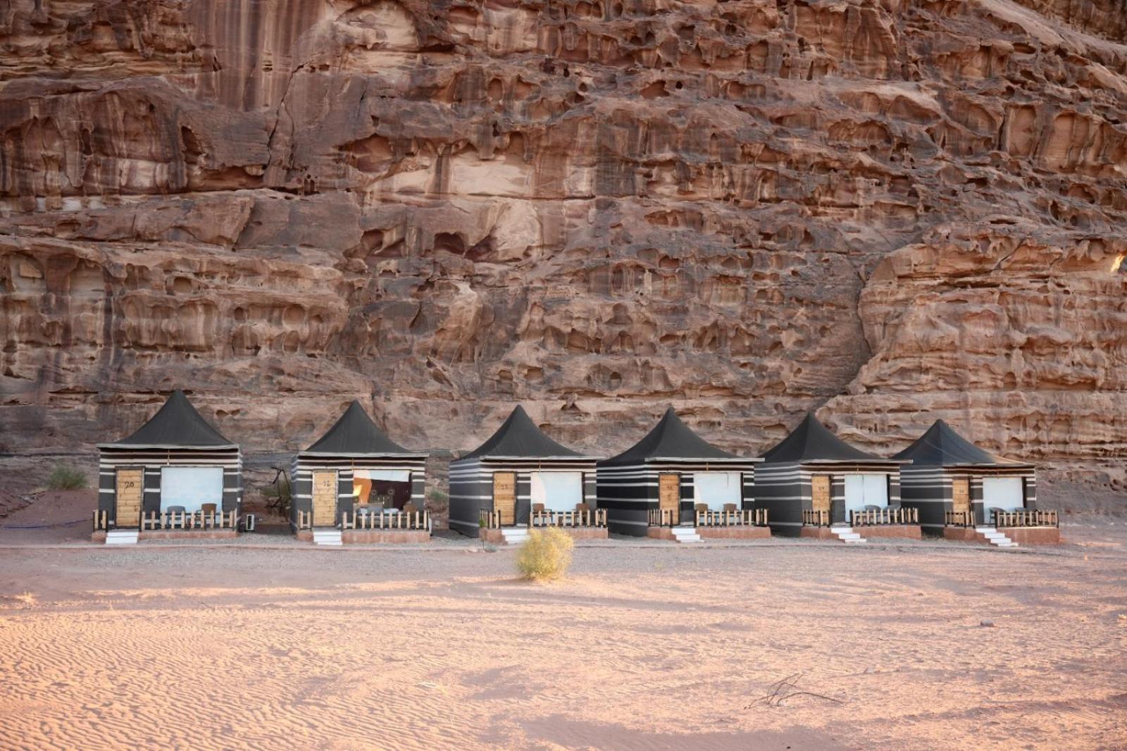 Shaheen Camp Wadi Rum Eksteriør bilde
